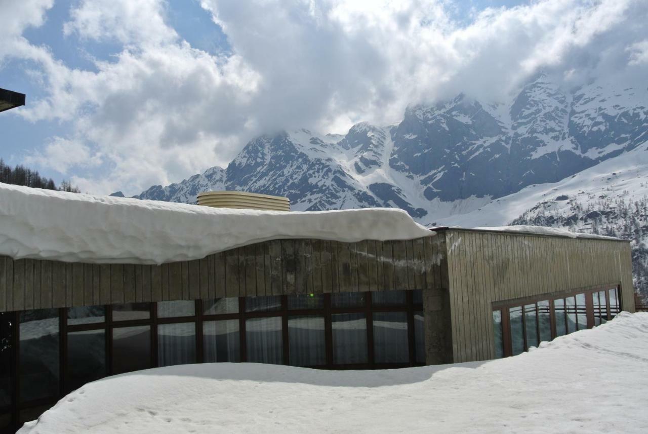 Complesso I Dadi - Residence Cielo Alto - Alberto 21 Breuil-Cervinia Eksteriør billede