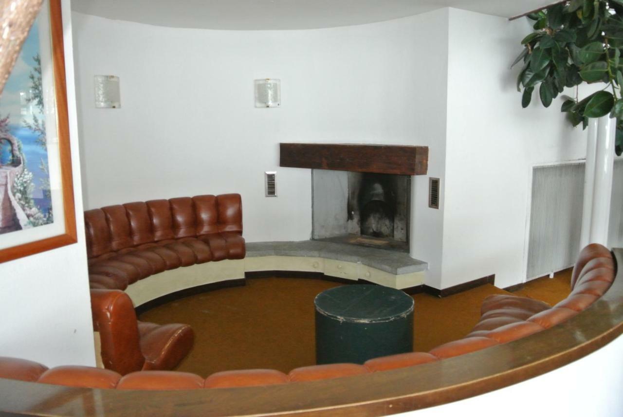 Complesso I Dadi - Residence Cielo Alto - Alberto 21 Breuil-Cervinia Eksteriør billede